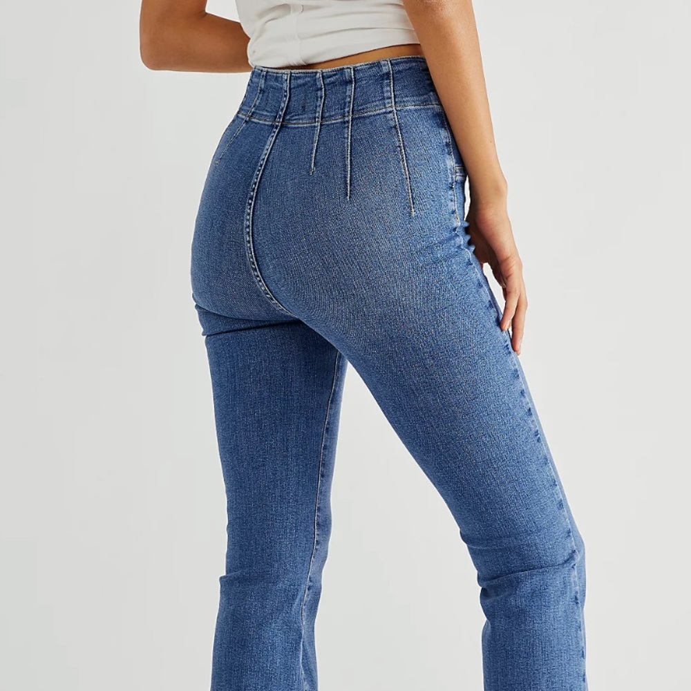 Jayde High Rise Flared Jeans, Medium Wash